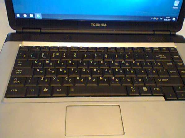 Toshiba Satellite A300-1G3 рабочий ноутбук в Москве фото 40