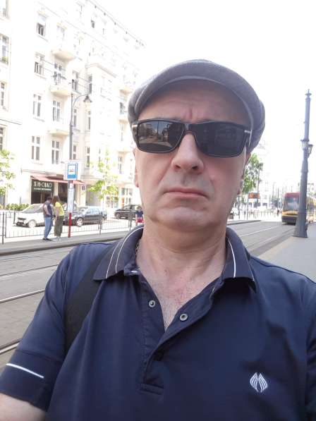 Илья, 45 лет, хочет пообщаться