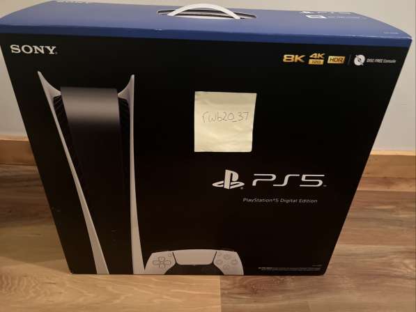 For sell PS5 DISC EDITION BUNDLE ULTIMATE - BRAND NEW!!!