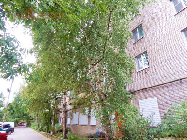 Продам двухкомнатную квартиру в Вологда.Жилая площадь 43 кв.м.Дом кирпичный.Есть Балкон.