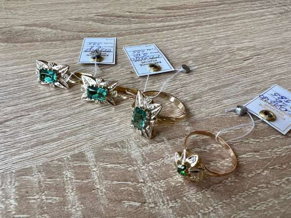 Золотой комплект кольца и серьги с бриллиантами в Пятигорске
