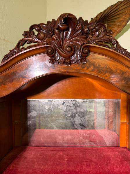 Антикварная витрина 20 века в Москве фото 3