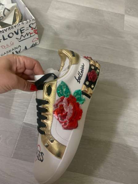 Кроссовки дольче Габбана