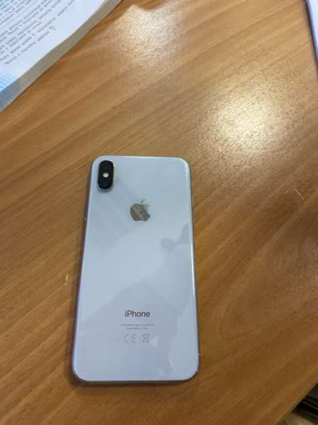 IPhone X на 64гб