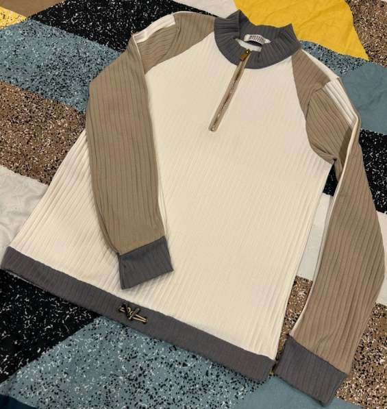 Кофта женская