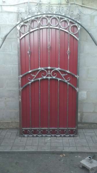 Калитка кованная в фото 10