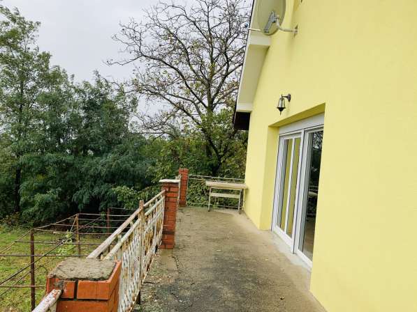 Жилой дом в центральной Сербии (в заповедной зоне) в фото 5