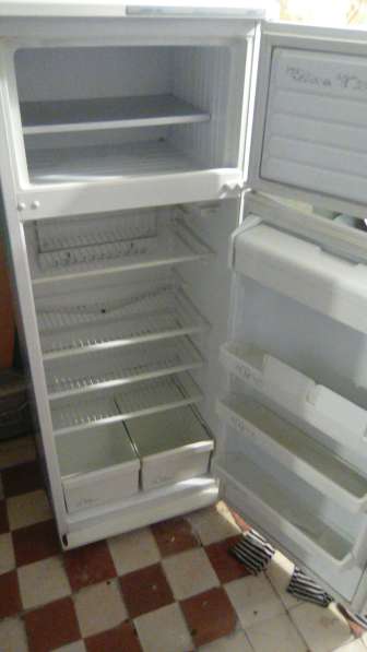 Продается холодильник в Туапсе