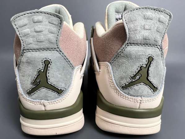 Кроссовки Nike Jordan 4 в Челябинске фото 3