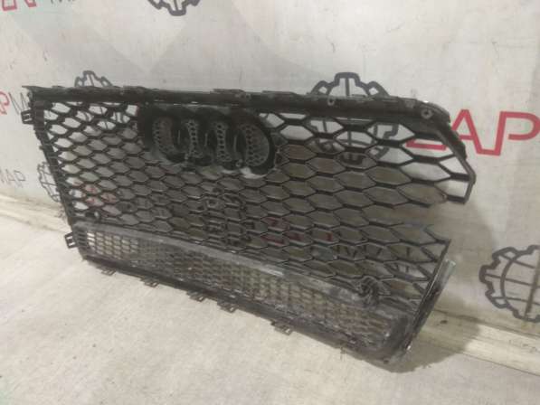 Решетка радиатора Audi RS6 C7. Артикул 272933 C7 в Москве в 