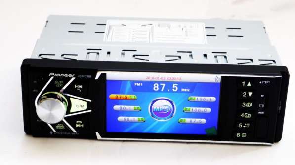 Pioneer 4038 ISO - экран 4,1'', DIVX, MP3, USB, SD