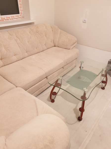Срочно продаю двуспальный угловой диван диваны полгода в Краснодаре фото 4