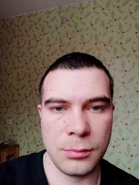 Евгений, 28 лет, хочет пообщаться