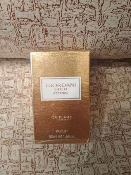 Женская парфюмерная вода Giordani Gold Essenza
