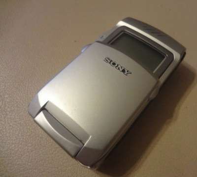 сотовый телефон Sony CMD-Z7