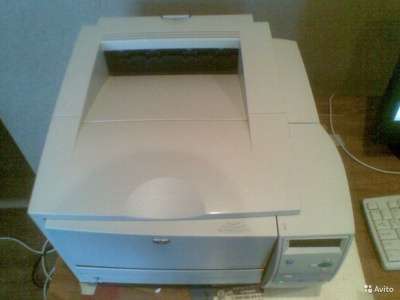 принтер HP 2300DN