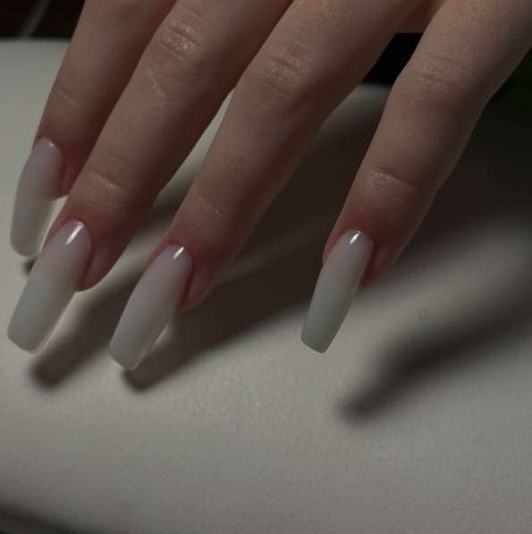 Маникюр в Москве