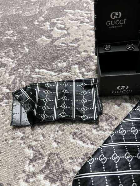 Галстук запонки платок Gucci в Москве фото 3