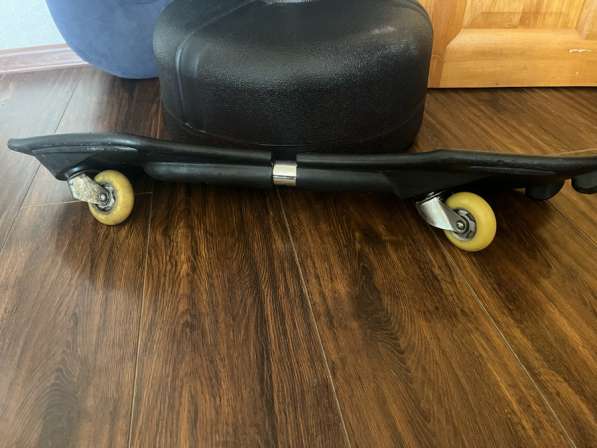 Скейт двухколесный срочно продаю в Одинцово