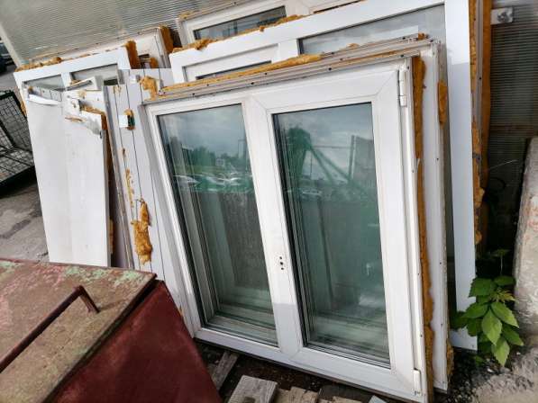 Продаются демонтированные пластиковые окна разноразмерные