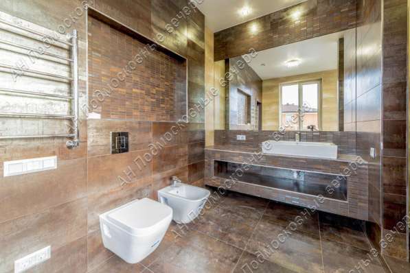 Продам коттедж в Москва.Жилая площадь 300 кв.м.Есть Газ, Водопровод. в Москве фото 7