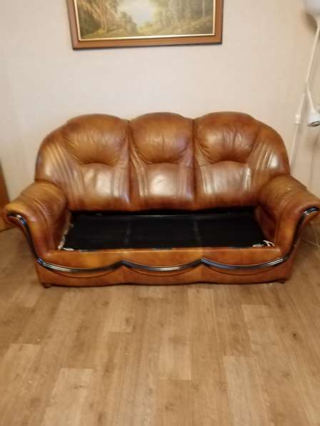 Продам кожаный диван и два кресла в Междуреченске фото 5