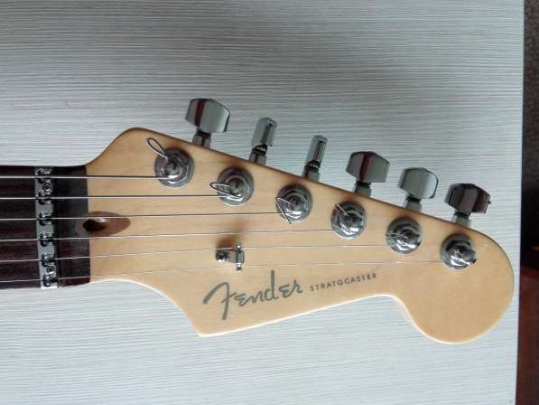 Fender Custom Deluxe Stratocaster в Волгограде фото 7