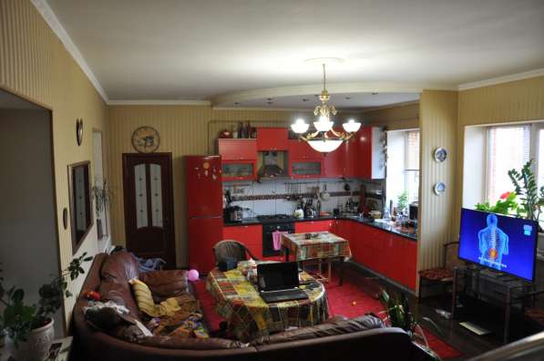 Продам дом 2эт 262 М2 15 сот,4 спальни, каминный зал, кухня в Железногорске фото 10
