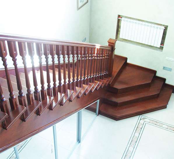 Лестницы металлические, деревянные в Воронеже фото 5