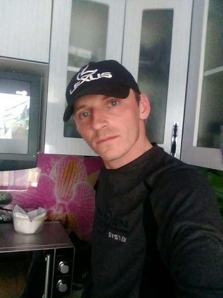 Максим, 30 лет, хочет познакомиться в Мурманске