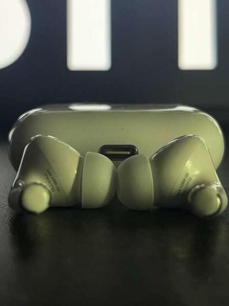 AirPods Pro 2 в Москве фото 4