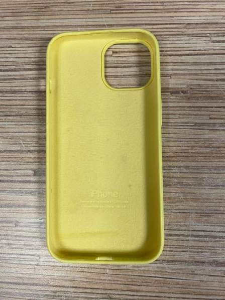 Чехол iPhone 15 Silicone Case (Yellow) в Иркутске