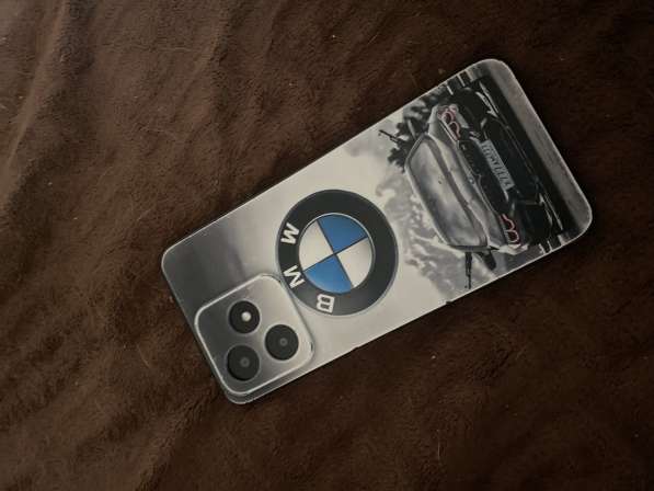 Нашла телефон у Мария Ра, рабочий