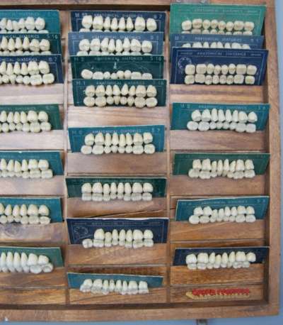 Стоматологический набор, Европа в Москве