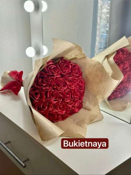 Букет из атласных роз в Сургуте фото 4