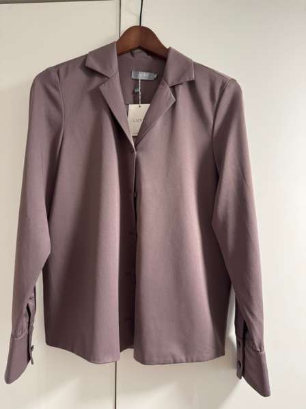 Продам блузку Lichi