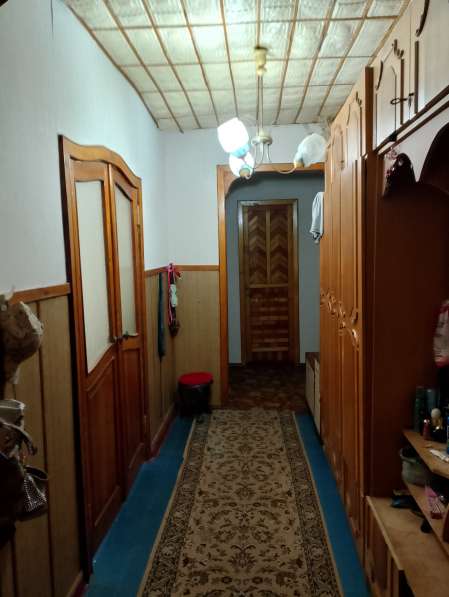 Сдам трехкомнатную квартиру в Луганскн