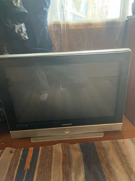 Продам телевизор