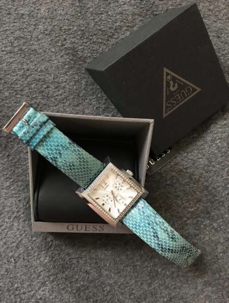 Часы guess в Москве