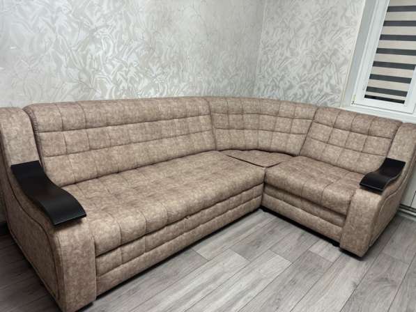 Диван с креслом. Звонить по номеру