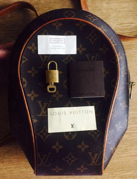 Loius Vuitton рюкзак в Москве фото 3