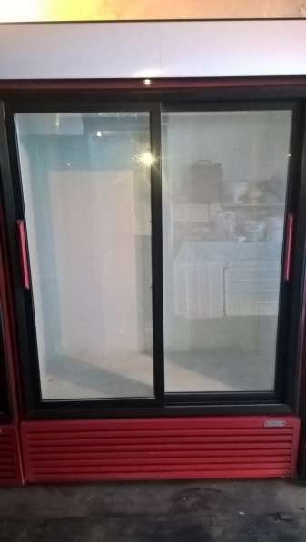Морозильная витрина в фото 15