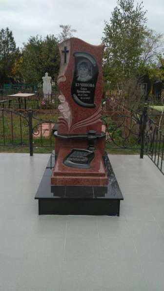 Памятники в фото 17