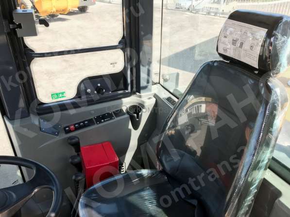 Фронтальный погрузчик XCMG Zl30FV в Белово фото 4
