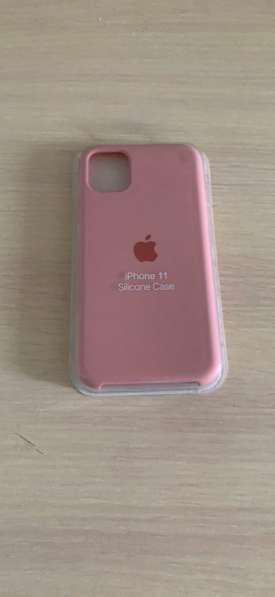 Чехол на iPhone 11