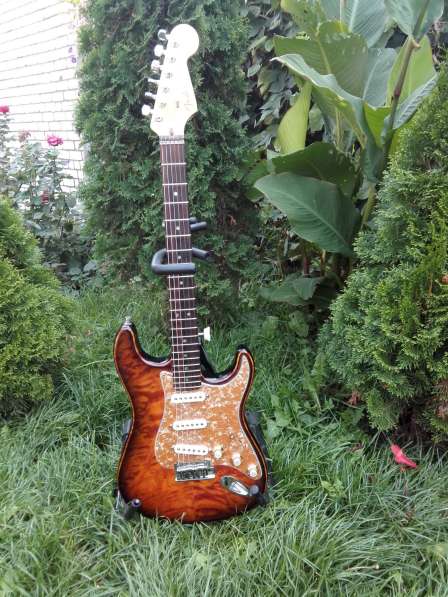 Fender Custom Deluxe Stratocaster в Волгограде фото 8