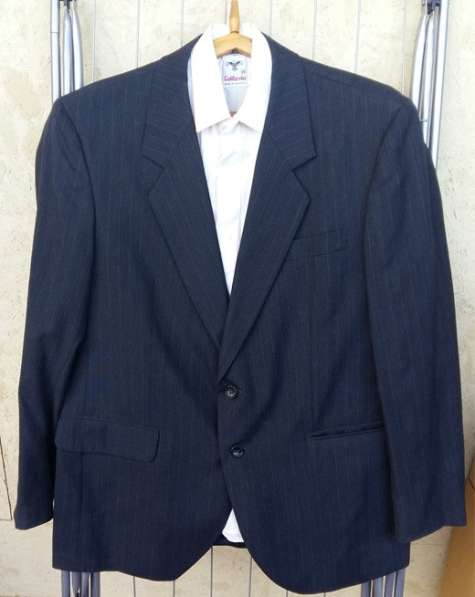 Пиджак мужской чёрного цвета размер 48 б. у