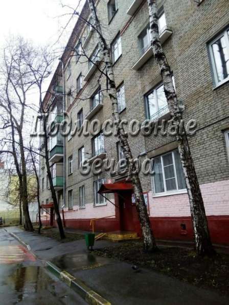 Продам комнату в Москва.Жилая площадь 72 кв.м.Дом кирпичный.Есть Балкон.