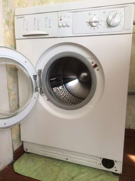Продам стиральную машину б/у в Новосибирске