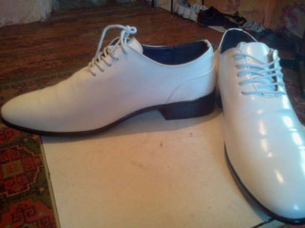 Новые мужские туфли белые в Орске фото 3